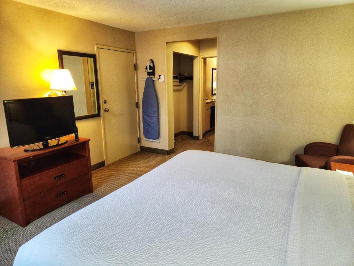 La Quinta By Wyndham Appleton College Avenue Hotel Екстериор снимка