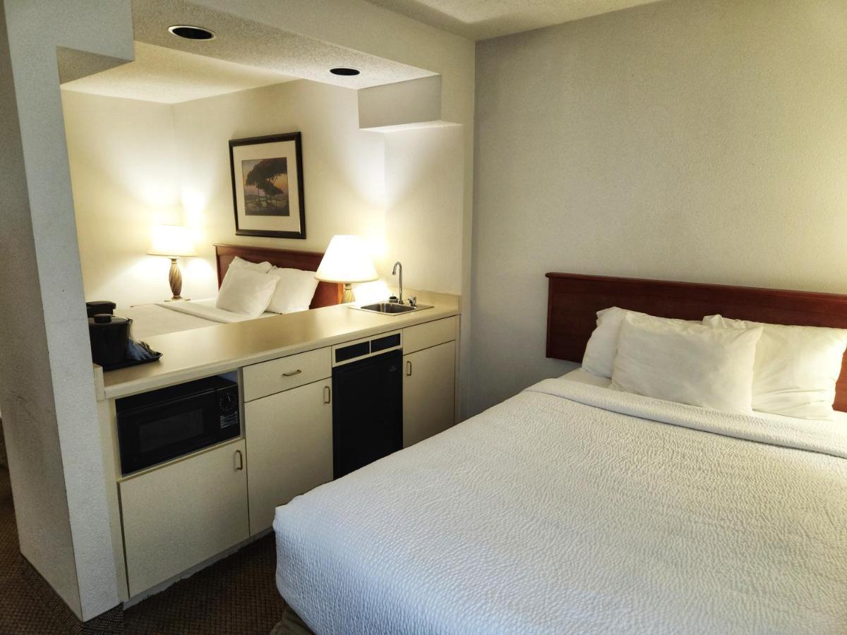 La Quinta By Wyndham Appleton College Avenue Hotel Екстериор снимка