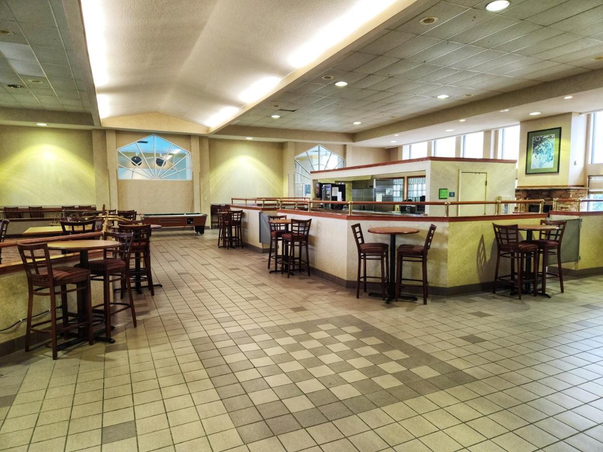 La Quinta By Wyndham Appleton College Avenue Hotel Екстериор снимка