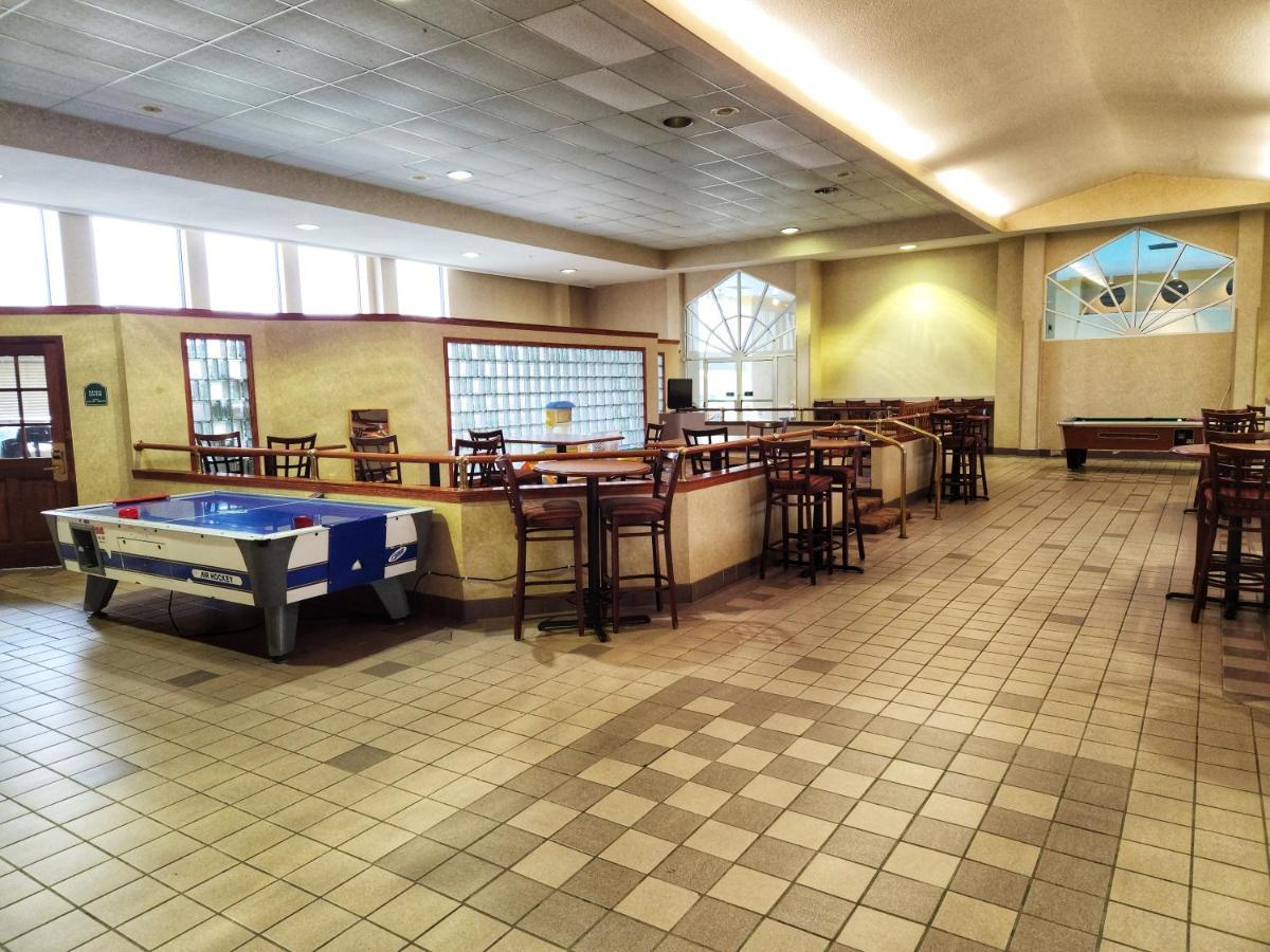 La Quinta By Wyndham Appleton College Avenue Hotel Екстериор снимка