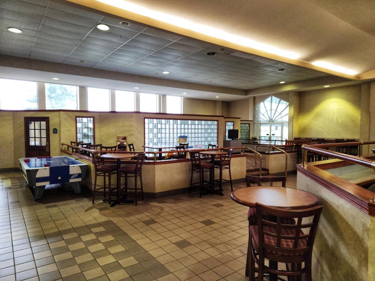 La Quinta By Wyndham Appleton College Avenue Hotel Екстериор снимка