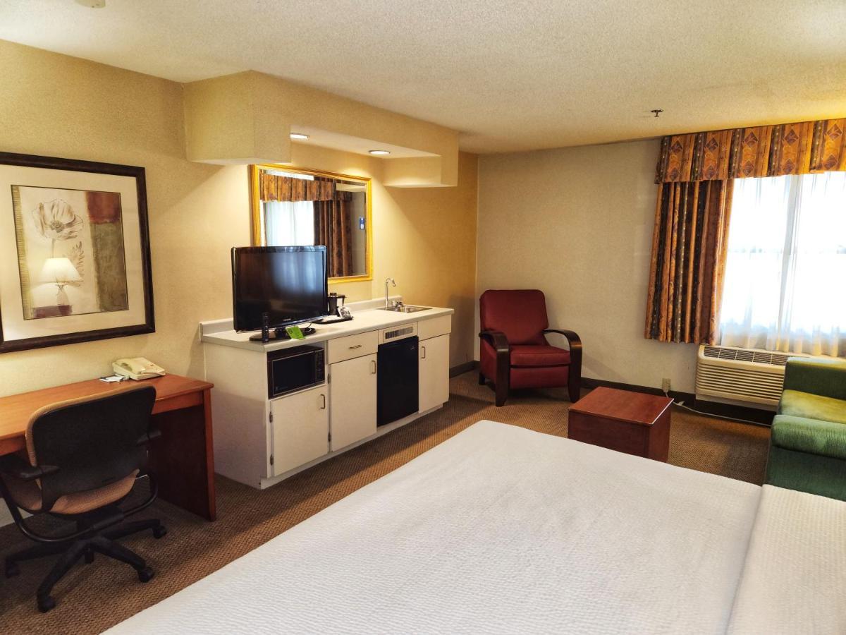 La Quinta By Wyndham Appleton College Avenue Hotel Екстериор снимка