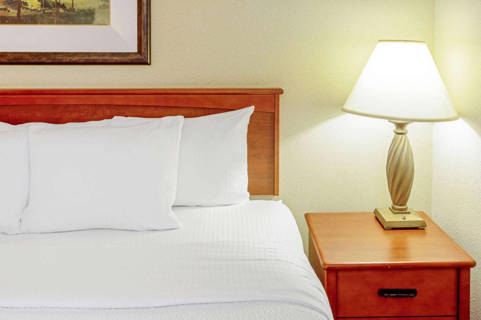 La Quinta By Wyndham Appleton College Avenue Hotel Екстериор снимка