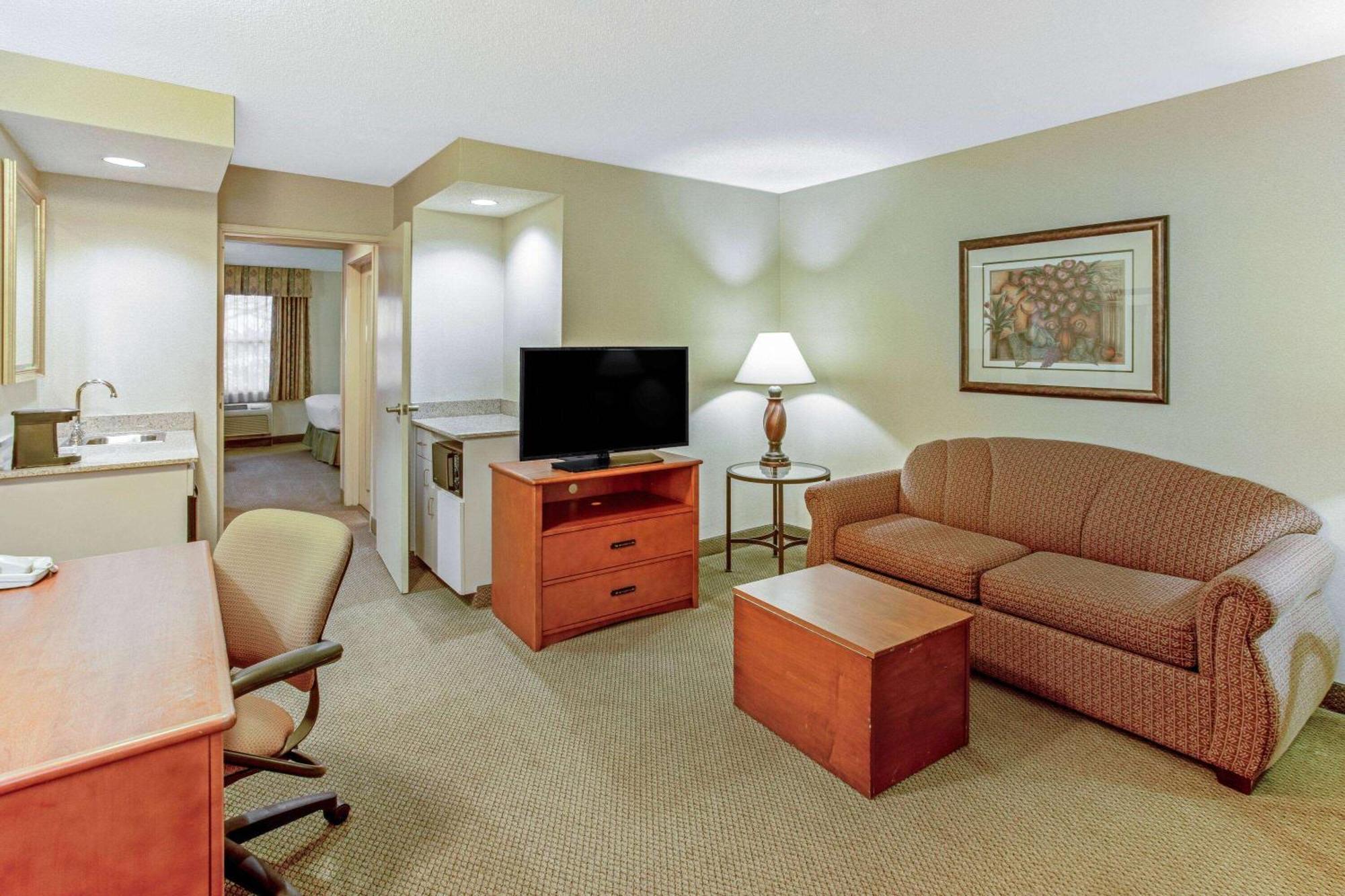 La Quinta By Wyndham Appleton College Avenue Hotel Екстериор снимка